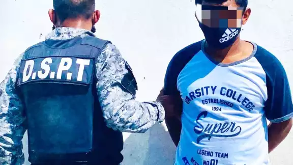 Tras su captura fue trasladado a la comandancia municipal para resolver su situación legal Foto: Especial Tras su captura fue trasladado a la comandancia municipal para resolver su situación legal Foto: Especial