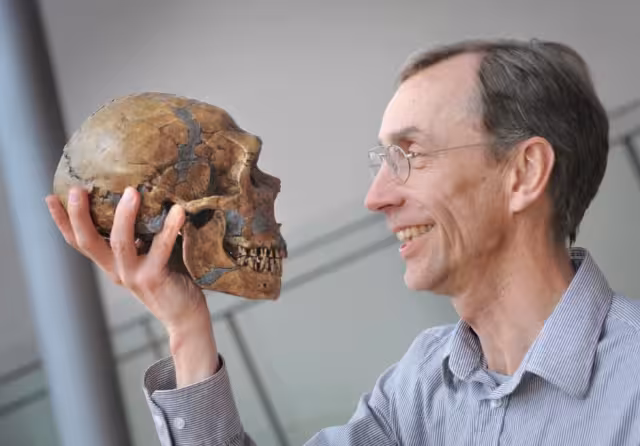 El Premio Nobel de Medicina coronó este lunes al pionero de la paleogenética, el sueco Svante Pääbo