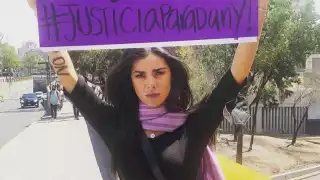 El actor fue testigo de los hechos y no hizo nada por impedirlo