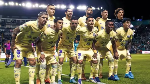 El América se mantiene como líder del torneo luego de sumar su novena victoria consecutiva El América se mantiene como líder del torneo luego de sumar su novena victoria consecutiva