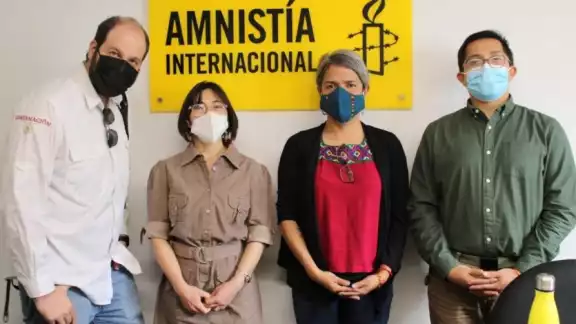 La entrega de los archivos se llevó a acabo desde las oficinas de la organización en México y a distancia con miembros de la Segob. Foto: Especial La entrega de los archivos se llevó a acabo desde las oficinas de la organización en México y a distancia con miembros de la Segob. Foto: Especial