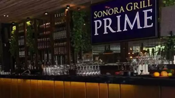 En redes sociales acusaron que en Sonora Grill Prime de Polanco se divide a la clientela por su aspecto físico y color de piel