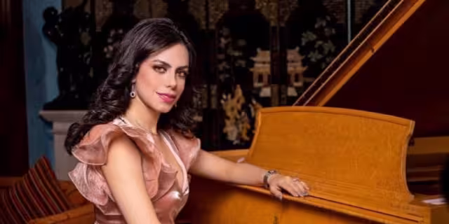 La joven de 21 años participó recientemente como cantante invitada en la gira de Grandiosas