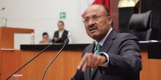 René Juárez Cisneros anunció que dio positivo al COVID-19 el pasado 21 de abril, sin embargo, un mes después tuvo una recaída.
