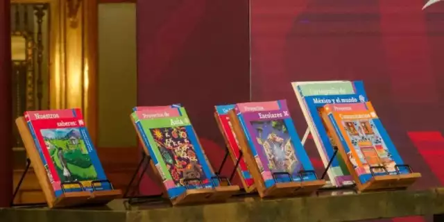 Juez frena distribución de libros de texto en Chihuahua