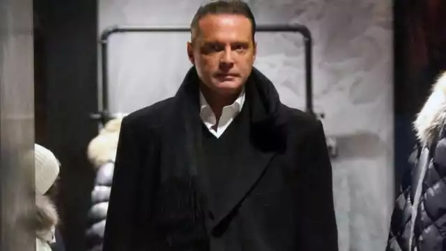 Luis Miguel, la serie recrea con detalles el día que El Sol fue detenido por la policía en Los Ángeles; logró salir tras pagar un millón de dólares