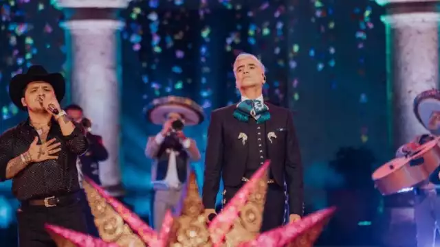 Los cantantes interpretaron grandes éxitos de Vicente Fernández.
