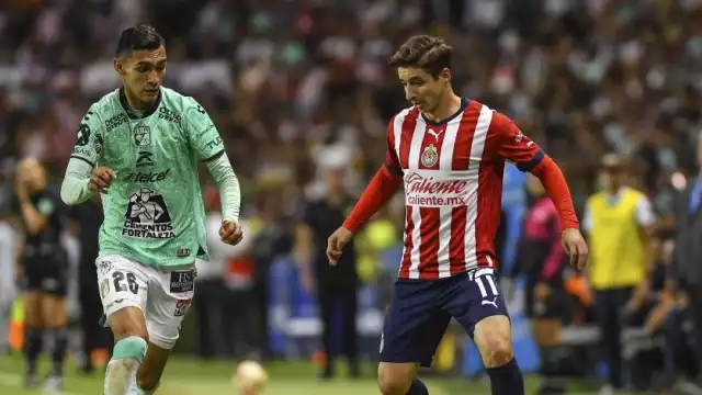 Chivas vence al León y sueña con el boleto directo a cuartos de final