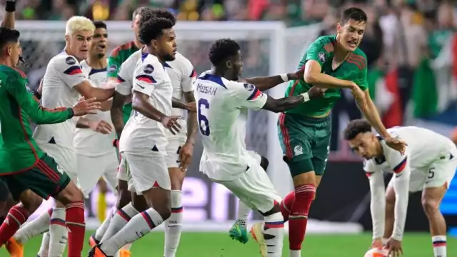 César Montes y Gerardo Arteaga recibieron una fuerte sanción de Concacaf, la cual deberán pagar en el transcurso de la Copa Oro 2023
