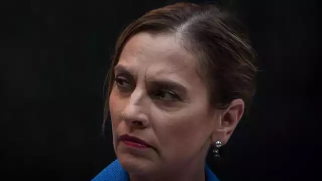 Critican a Beatriz Gutiérrez por "frivolidad" ante niños con cáncer