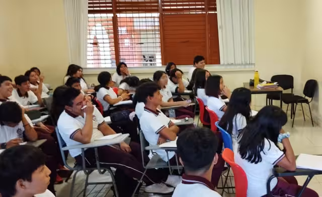 Estudiantes de secundaria pueden inscribirse a la Beca Rita Cetina