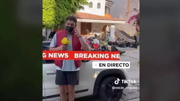 Joven informa sobre el desalojo de su vecina Joven informa sobre el desalojo de su vecina