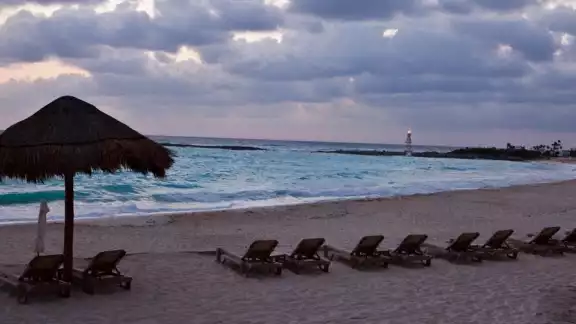 Se espera una temperatura máxima de 29 °C en Cancún Se espera una temperatura máxima de 29 °C en Cancún