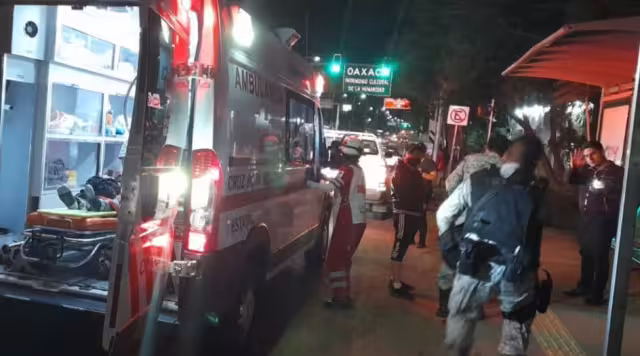 Un fuerte choque sobre la carretera Cuacnopalan-Oaxaca dejó un elemento de la Guardia Nacional muerto