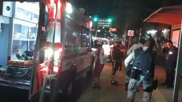 Un fuerte choque sobre la carretera Cuacnopalan-Oaxaca dejó un elemento de la Guardia Nacional muerto