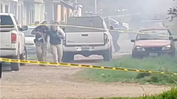 Agentes fueron heridos por un artefacto explosivo que estalló en el procesamiento de una escena criminal en Irapuato Agentes fueron heridos por un artefacto explosivo que estalló en el procesamiento de una escena criminal en Irapuato