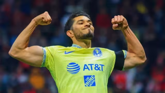 El yucateco consiguió un triplete ayer en el Azteca, con lo que se ubica, de momento, como el máximo goleador del campeonato