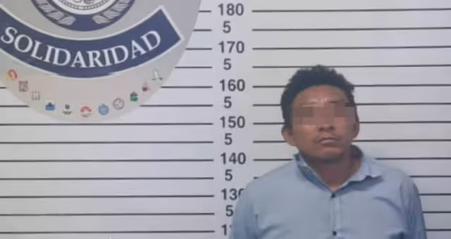 El hombre fue capturado en el muelle fiscal; indican que iba a abordar un ferry hacia Cozumel