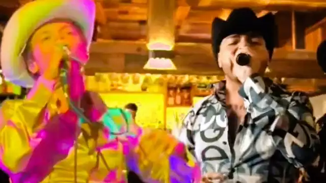 Los internautas mostraron a Harry Styles a lado de Grupo Firme. Foto: Especial