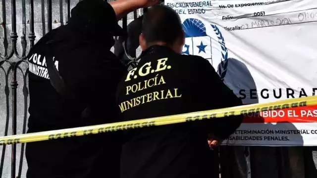 Las autoridades colocaron sellos para evitar el acceso al lugar