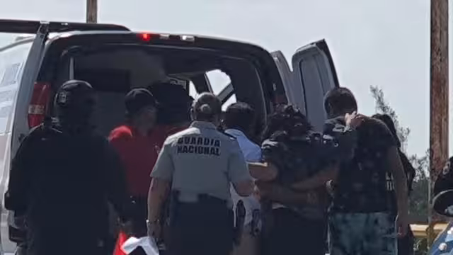 Policías y un familiar lograron calmar a la mujer