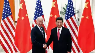 El presidente de Estados Unidos, Joe Biden, y su par chino, Xi Jinping, celebrarían una cumbre virtual el lunes