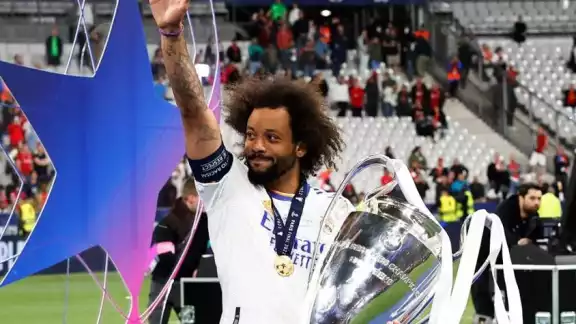 El defensa brasileño puso fin a su etapa como jugador merengue y aclaró que todavía se siente en condiciones de jugar a buen nivel El defensa brasileño puso fin a su etapa como jugador merengue y aclaró que todavía se siente en condiciones de jugar a buen nivel