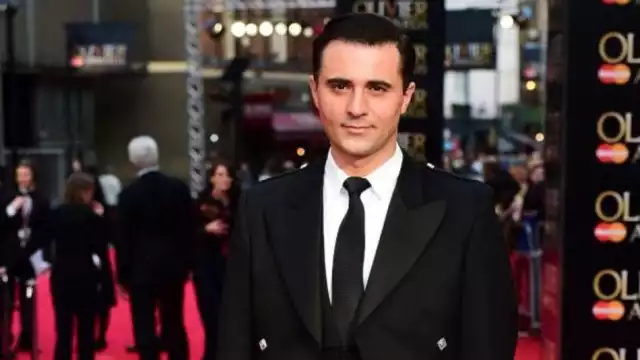 Darius Campbell-Danesh ganó el tercer lugar en el programa 'Pop Idol', y un año después alcanzó la fama con su canción 'Colourblind'