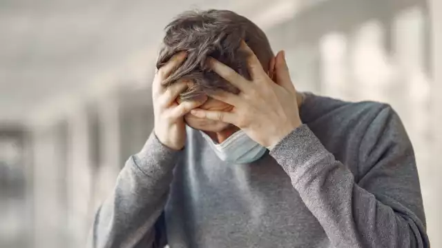 La clasificación de la meningitis es de tipo viral y bacteriana