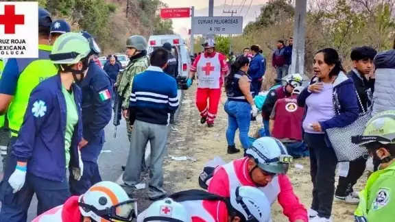 Más de 14 víctimas ha registrado el accidente. Más de 14 víctimas ha registrado el accidente.