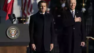 Joe Biden y Emmanuel Macron mantendrán su apoyo a Ucrania contra Rusia