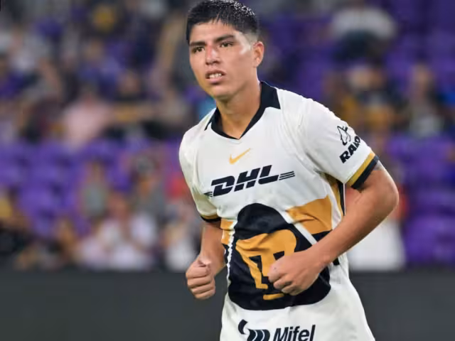 El peruano sale por la puerta de atrás sin reflectores y bajo rendimiento