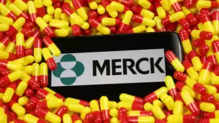 Reino Unido confirmará cómo se implementará ese tratamiento contra el COVID-19 en los pacientes a su debido tiempo.
