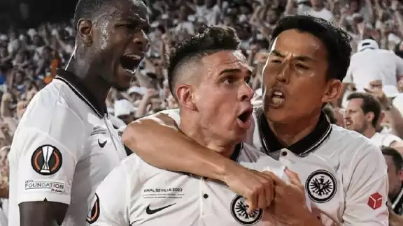 Eintracht Frankurt llegó a la final y la ganó en penales Eintracht Frankurt llegó a la final y la ganó en penales