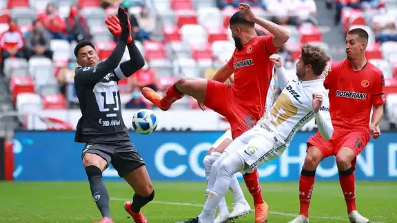 Toluca tratará de hacer válida su calidad de local para poder imponer sus condiciones dentro del terreno de juego Toluca tratará de hacer válida su calidad de local para poder imponer sus condiciones dentro del terreno de juego