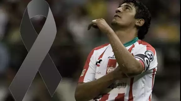 El delantero argentino falleció debido al cáncer El delantero argentino falleció debido al cáncer