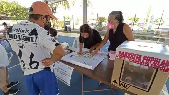 Cierran las mesas receptoras de la consulta popular; a esperar los resultados del conteo rápido del INE