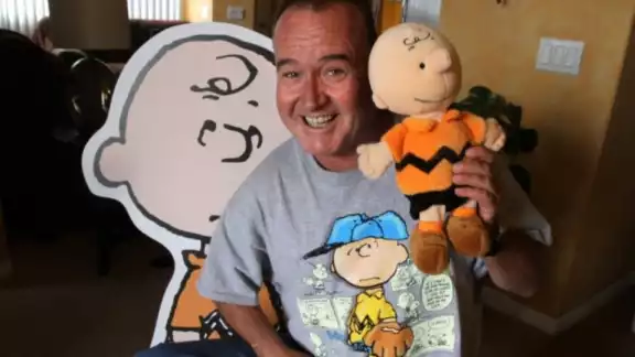 La familia de Peter Robbins informó que el actor se suicidó la semana pasada.