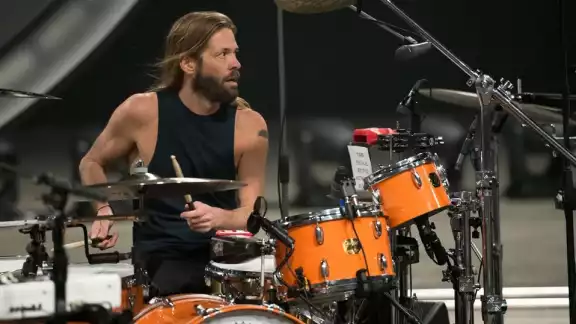 Taylor Hawkins tenía 50 años de edad, ayer viernes 25 de marzo fue hallado muerto en un hotel de Bogotá, Colombia