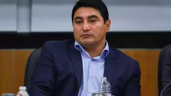 Erik Morales reveló la causa de muerte de su hijo
Erik Morales reveló la causa de muerte de su hijo