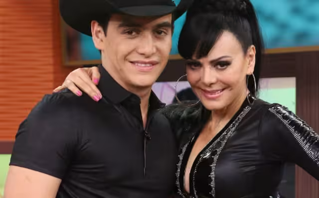 El hijo de Maribel Guardia habría muerto la noche de este domingo en su casa de la CIudad de México