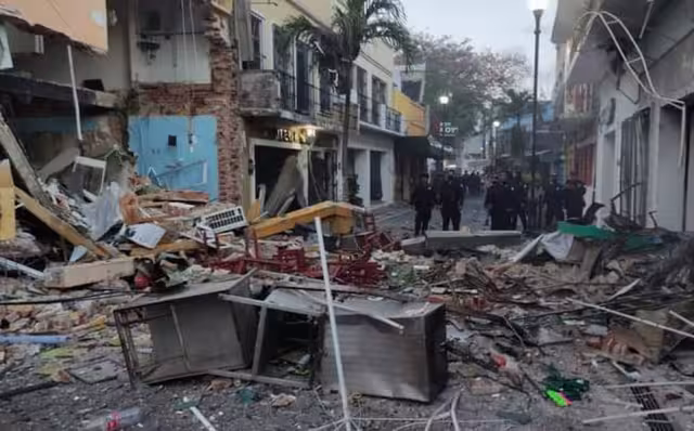 Se presume que la explosión ocurrió por una acumulación de gas y la onda expansiva alcanzó aproximadamente 100 metros a la redonda.