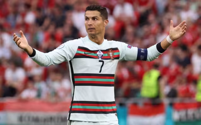 Cristiano Ronaldo se volvió a robar las miradas en la Eurocopa luego de dejar un tremendo lujito en el partido entre Portugal y Alemania