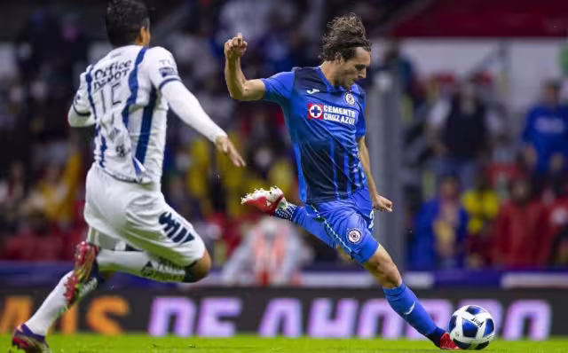 Los Tuzos del Pachuca reciben en casa al Cruz Azul que llega motivado de pasar a las Semifinales de la Concachampions