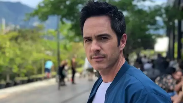 Mauricio Ochmann fue dado en adopción por su madre biológica y así lo agradece