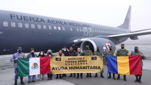 El mandatario no descartó enviar también un vuelo a Rusia para evacuar a los connacionales que se encuentran en ese país.