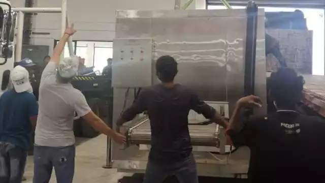 La misma empresa que vendió las maquinarias acudió a la empresa para embargarlas