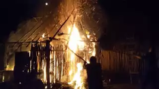 La casa fue consumida en su totalidad por el fuego