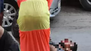 Se trata de un hombre que quedó lesionado gravemente, y tirado sobre la vía pública, en medio de un charco de sangre