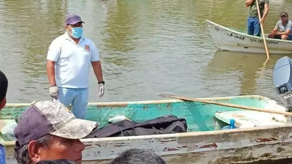 Una de las grandes problemáticas es la contaminación que genera Pemex, por las tuberías en mal estado en la zona Una de las grandes problemáticas es la contaminación que genera Pemex, por las tuberías en mal estado en la zona